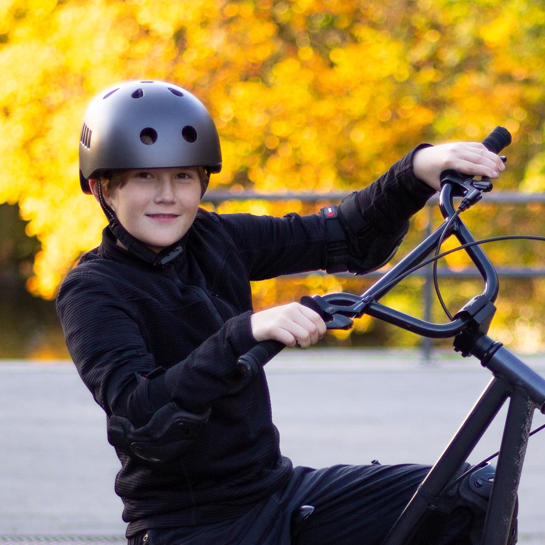 fahrrad helm junge Skate Helm in matten Farben – SKATEWIZ